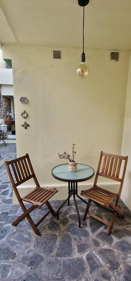 A-Tipica Guesthouse Ponta Delgada Exteriör bild