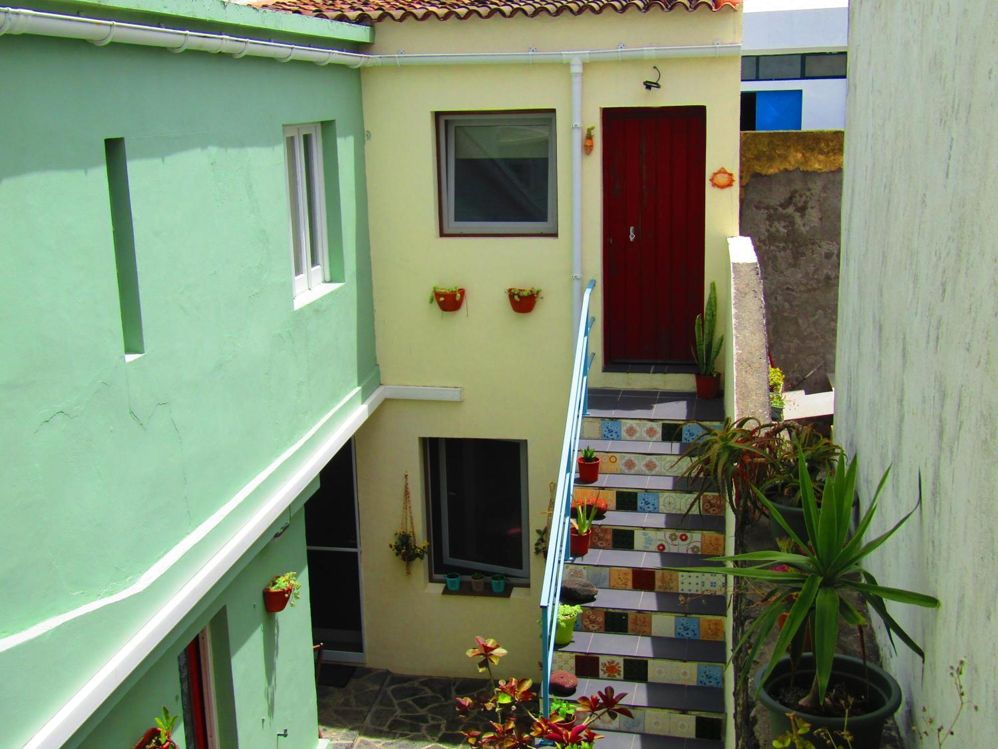 A-Tipica Guesthouse Ponta Delgada Exteriör bild