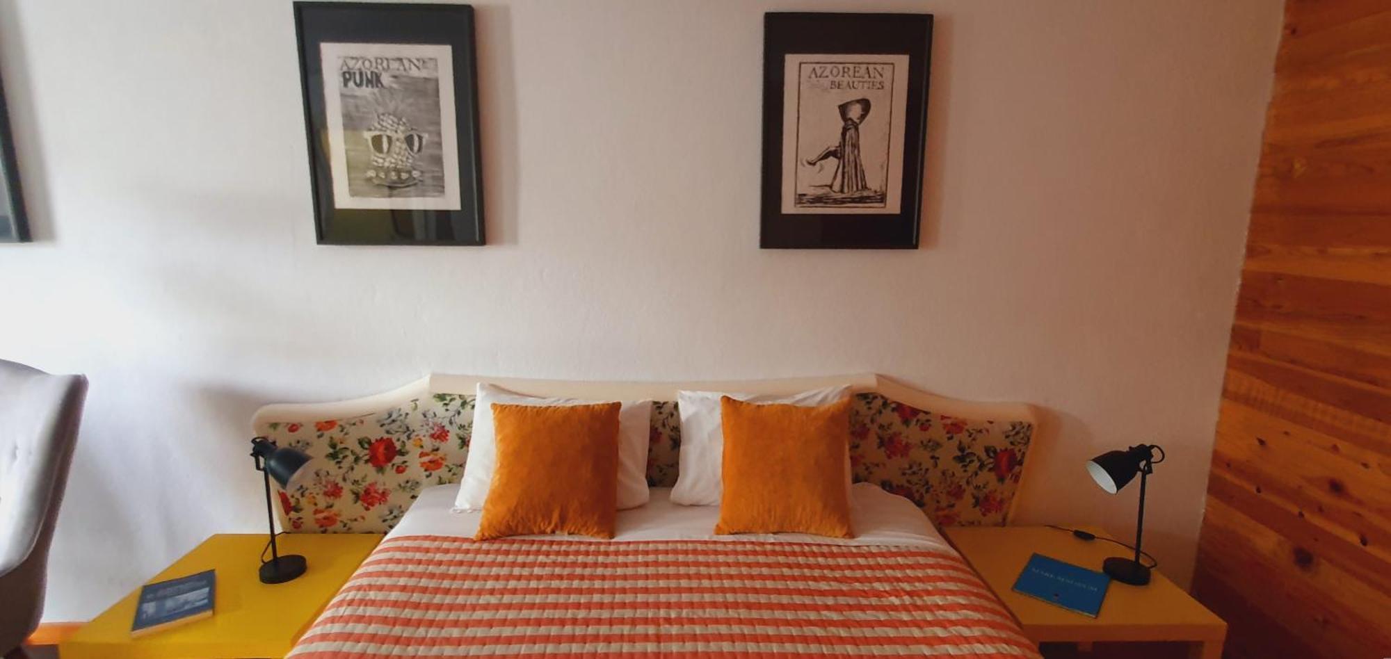 A-Tipica Guesthouse Ponta Delgada Exteriör bild